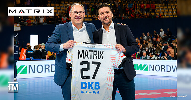 Mark Schober, Vorstandsvorsitzender des DHB (links), und Volker Lichte, MATRIX Key Account Manager Performance Sports, freuen sich auf die Zusammenarbeit