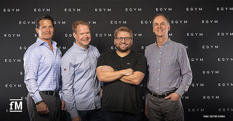 EGYM wird zum Tech-Einhorn und zielt neue Investoren an Land: v.l.: Marc Magliacano (Managing Partner L Catterton), Patrick Meininger (CFO EGYM), Philipp Roesch-Schlanderer (Mitgruender & CEO EGYM) und Paul Madera (Mitgruender & Partner bei Meritech) 