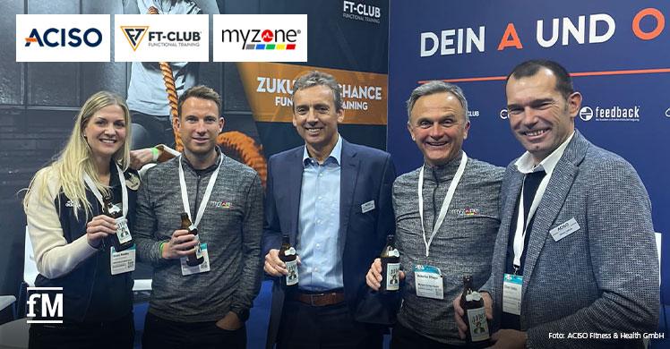 Stoßen auf die Kooperation an (von links): Jessica Mumdey (ACISO) Jonathan Monks (MYZONE) Thomas Nemmaier (ACISO) Hubertus Effinger (MYZONE) Oliver Sekula (ACISO).