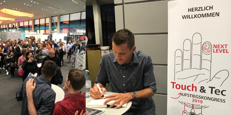 Jan Frodeno im Mittelpunkt des Interesses beim Aufstiegskongress 2019