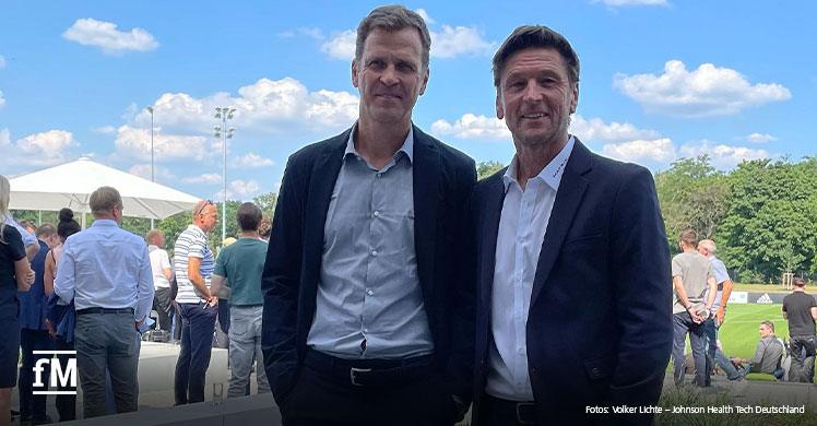 Zwei Protagonisten bei der Eröffnung des DFB-Campus: DFB-Direktor Oliver Bierhoff mit mit Matrix Key Account Manager Performance und Sport Volker Lichte.