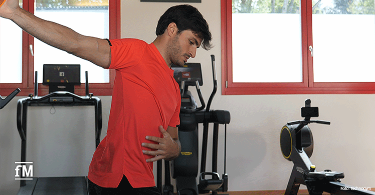 Formel 1-Star Carlos Sainz junior trainiert in der Technogym Corporate Training Area des italienischen Formel 1 Rennstalls Scuderia Ferrari.