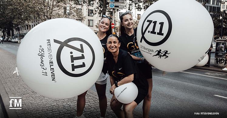 Mit Spaß dabei: FITSEVENELEVEN ist Hauptsponsor des weltgrößten Firmenlaufs, der J.P. Morgan Corporate Challenge