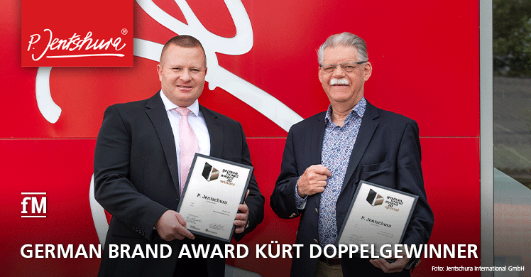 Zwei 'German Brand Awards' für P. Jentschura: Unternehmensgründer Dr. h. c. Peter Jentschura und Marketingleiter Guyves Sarkhosh (l.) freuen sich über den 'German Brand Award 2020', mit dem die Marke P. Jentschura zweimal ausgezeichnet wurde