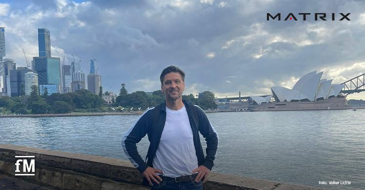 Matrix Key Account Manager Volker Licht vor der Skyline von Sydney