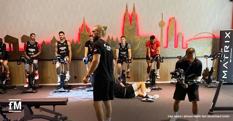 Arne Greskowiak mit der Basektball-Nationalmannschaft beim Training