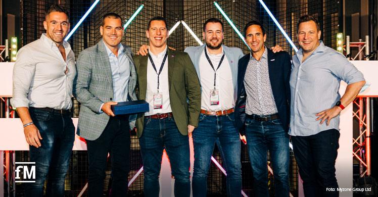 Große Freude beim Myzone Team über die Auszeichnung 'App of the Year' auf dem FIT Summit Awards of Excellence in Singapur.