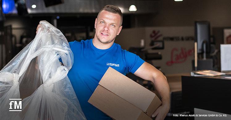 Mehrwertlogistiker Rhenus Sports Tech liefert ein Fitnessgerät in ein Fitnessstudio