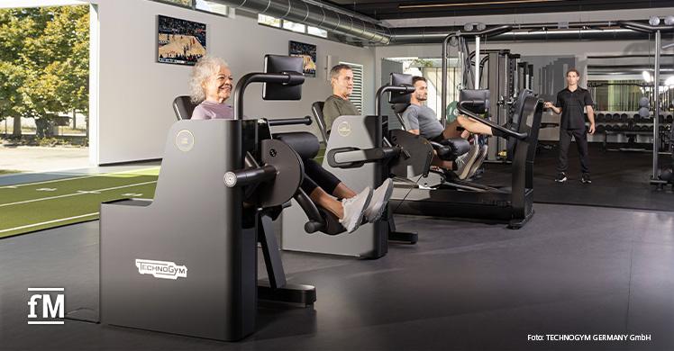 Mitglieder verschiedenen Alters nutzen Technogym-Geräte im Rahmen der 'Exercise is Medicine'-Initiative