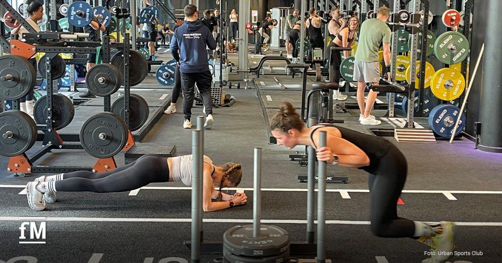 Schwitzen für den guten Zweck beim Urban Sports Club Charity-Event im ESN Gym by PRIME TIME am Weltfrauentag