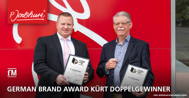 Zwei 'German Brand Awards' für P. Jentschura: Unternehmensgründer Dr. h. c. Peter Jentschura und Marketingleiter Guyves Sarkhosh (l.) freuen sich über den 'German Brand Award 2020', mit dem die Marke P. Jentschura zweimal ausgezeichnet wurde