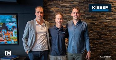 Brett Long (rechts, CEO) und Todd Scarce (Bildmitte, COO) von Kieser Australien im Gespräch mit Sportwissenschaftler Andreas Barz (DHfPG) über die Erfolgsgeschichte des medizinischorientierten Krafttrainings und zukünftige Expansionspläne.